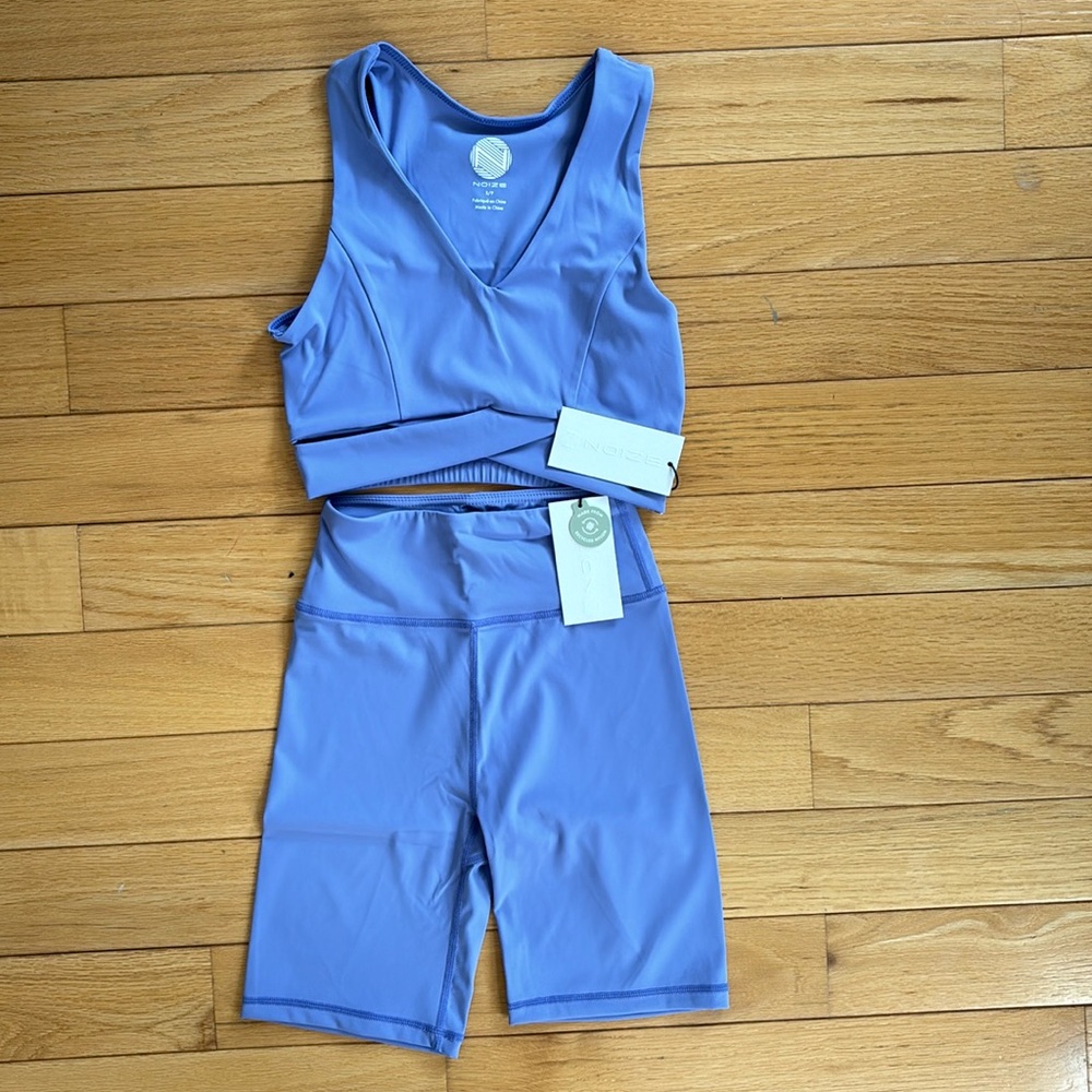 Noize Vegan Periwinkle cut out bra and shorts XS/S NWT.